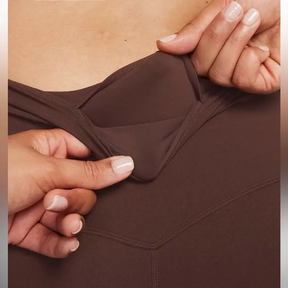 Nike Zenvy
Women's Gentle-Support High-Waisted Full-Length Leggings medium 8-10 - Picture 4 of 8